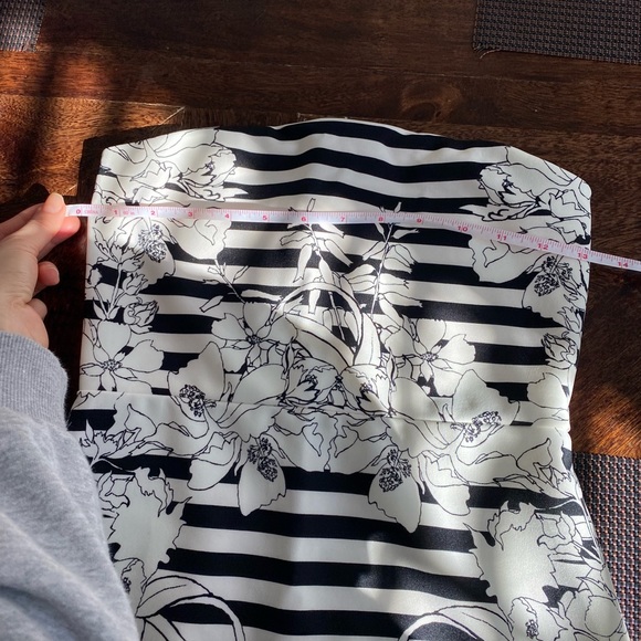 Express Strapless Dress - Picture 2 of 6